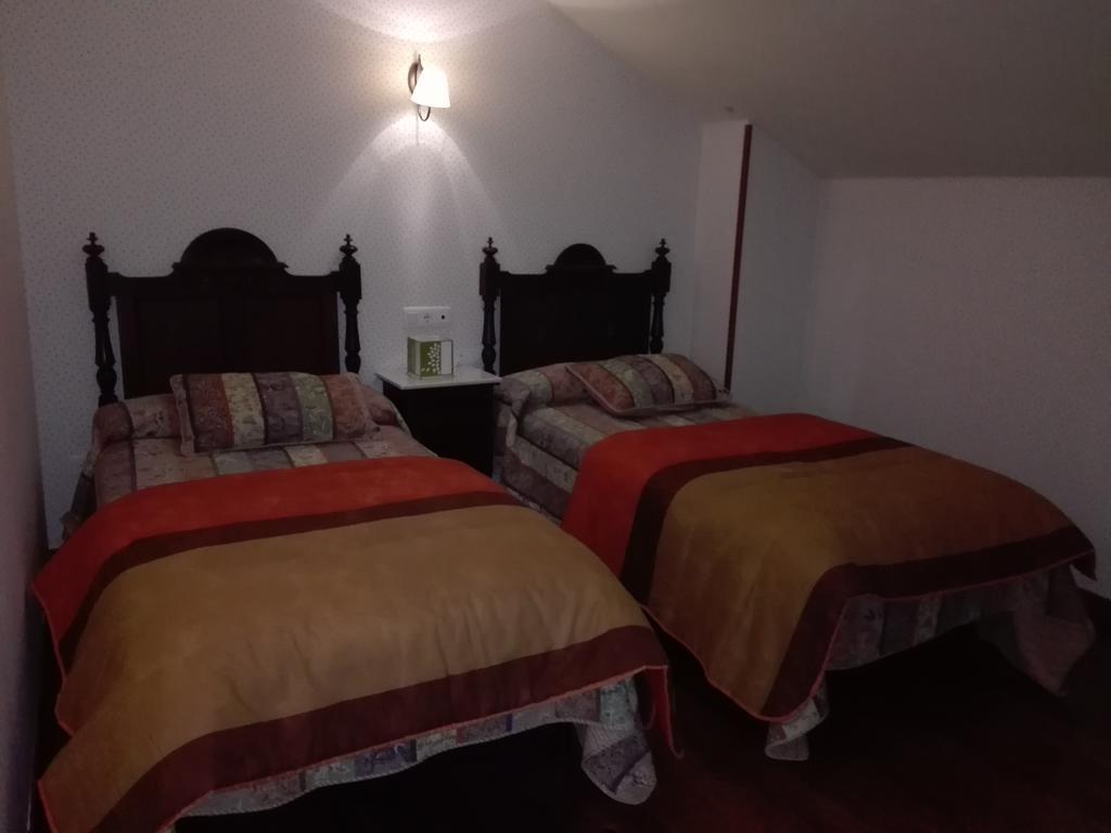 فندق Casa Manoso Cea المظهر الخارجي الصورة